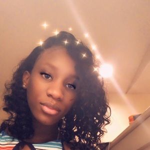 Meet your Posher, Kenetra